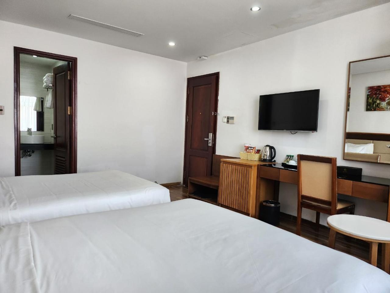 Alisia Beach Hotel Ντα Νανγκ Εξωτερικό φωτογραφία
